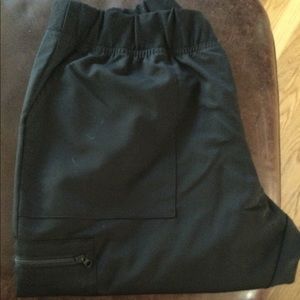 NWOT Scrubology straight leg scrub bottoms. Washed but not worn
